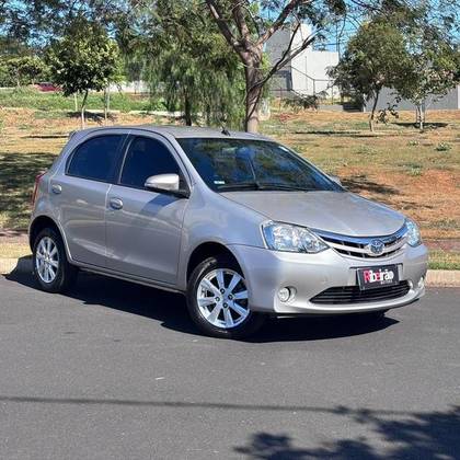 TOYOTA ETIOS 1.5 XLS 16V FLEX 4P AUTOMÁTICO TOYOTA ETIOS 1.5 XLS 16V FLEX 4P AUTOMÁTICO